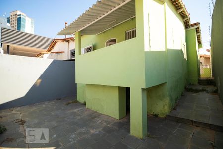 Casa para alugar com 128m², 2 quartos e sem vagaQuintal