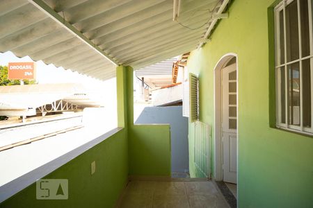 Casa para alugar com 128m², 2 quartos e sem vagaÁrea de Serviço