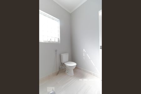 Casa para alugar com 128m², 2 quartos e sem vagaBanheiro