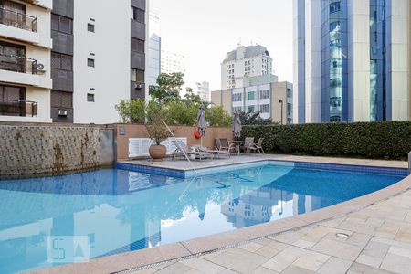 Apartamento à venda com 27m², 1 quarto e 1 vagaPiscina