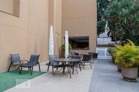 Apartamento à venda com 27m², 1 quarto e 1 vagaÁrea comum