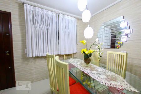 Casa à venda com 239m², 3 quartos e 3 vagasCozinha