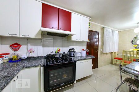 Casa à venda com 239m², 3 quartos e 3 vagasCozinha