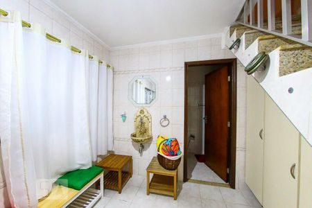 Casa à venda com 239m², 3 quartos e 3 vagasQuarto de Serviço