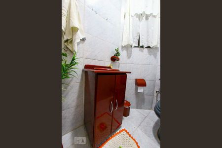 Casa à venda com 239m², 3 quartos e 3 vagasLavabo