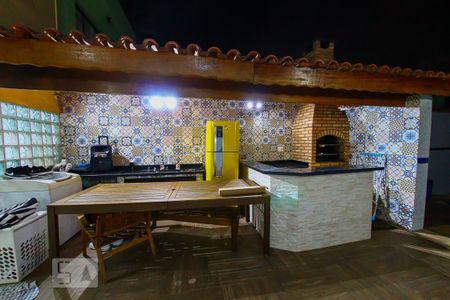 Casa à venda com 239m², 3 quartos e 3 vagasQuintal - Churrasqueira
