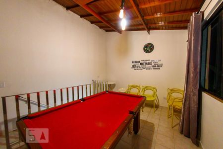 Casa à venda com 239m², 3 quartos e 3 vagasSalao de Jogos 