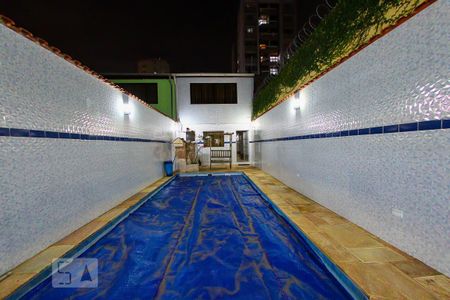 Casa à venda com 239m², 3 quartos e 3 vagasPiscina