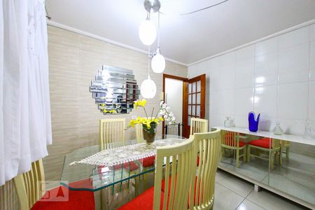 Casa à venda com 239m², 3 quartos e 3 vagasCozinha