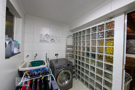 Casa à venda com 239m², 3 quartos e 3 vagasArea de Serviço