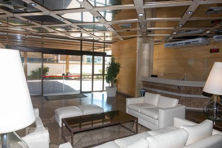 Apartamento à venda com 260m², 3 quartos e 3 vagas Apartamento à venda com 260m², 3 quartos e 3 vagasPortaria