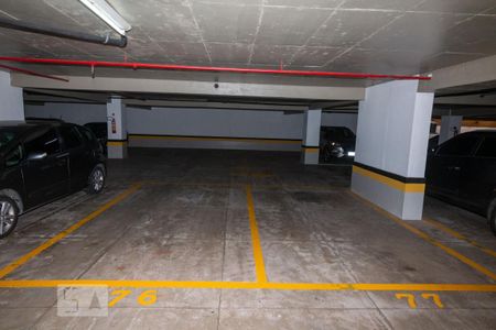 Apartamento à venda com 260m², 3 quartos e 3 vagas Apartamento à venda com 260m², 3 quartos e 3 vagasGaragem