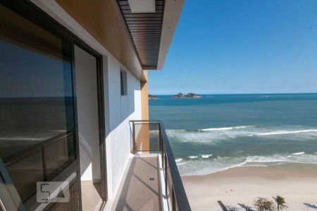 Apartamento à venda com 260m², 3 quartos e 3 vagas Apartamento à venda com 260m², 3 quartos e 3 vagasVaranda 1