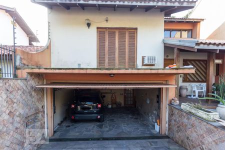 Garagem de casa à venda com 4 quartos, 340m² em Tristeza, Porto Alegre