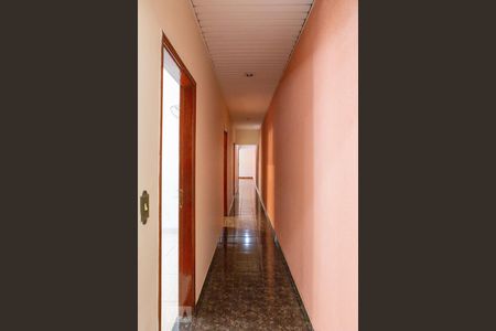 Corredor Interno de casa para alugar com 4 quartos, 300m² em Vila Anglo Brasileira, São Paulo