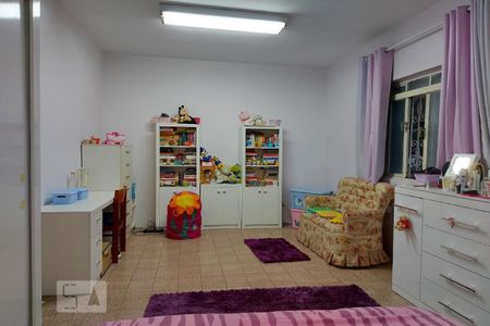 Casa à venda com 435m², 5 quartos e 4 vagasQuarto