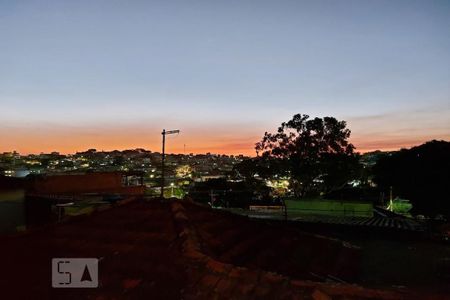 Casa à venda com 435m², 5 quartos e 4 vagasVista