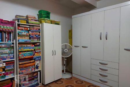 Casa à venda com 435m², 5 quartos e 4 vagasQuarto