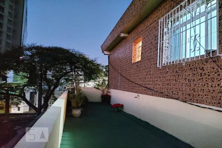 Casa à venda com 435m², 5 quartos e 4 vagasQuital