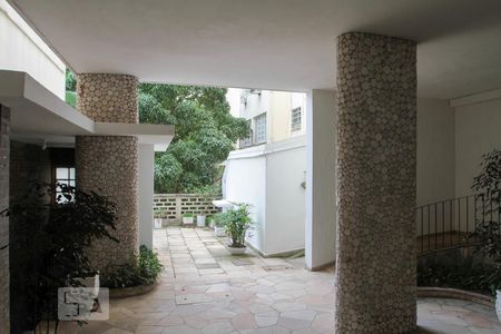 Apartamento para alugar com 80m², 3 quartos e sem vagaHall social