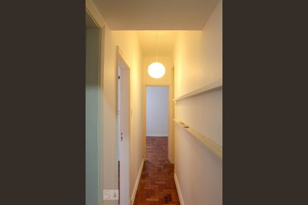 Apartamento para alugar com 80m², 3 quartos e sem vagaCorredor