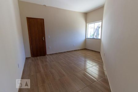 Quarto de casa para alugar com 1 quarto, 65m² em Renascença, Belo Horizonte
