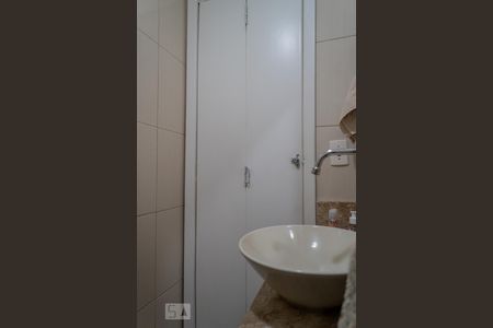 Casa à venda com 216m², 3 quartos e 2 vagasLavabo