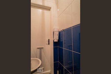 Casa à venda com 216m², 3 quartos e 2 vagasVaranda Gourmet - Banheiro