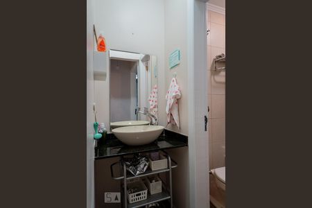 Casa à venda com 216m², 3 quartos e 2 vagasBanheiro