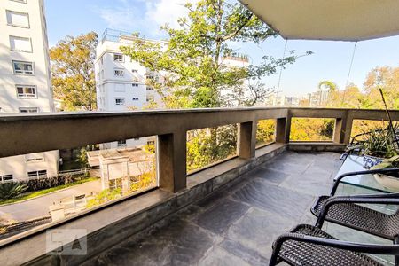 Apartamento à venda com 208m², 4 quartos e 3 vagasVaranda
