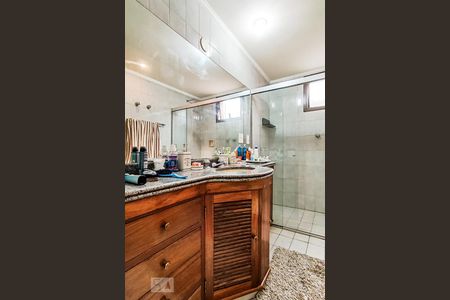 Apartamento à venda com 208m², 4 quartos e 3 vagasBanheiro