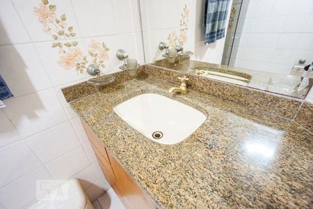 Apartamento à venda com 72m², 3 quartos e sem vagaPia