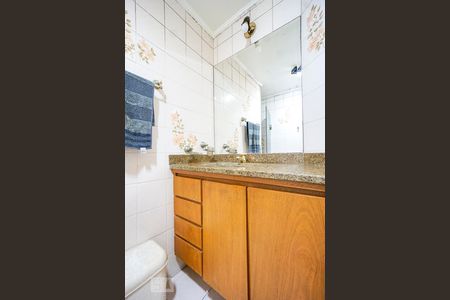 Apartamento à venda com 72m², 3 quartos e sem vagaBanheiro social