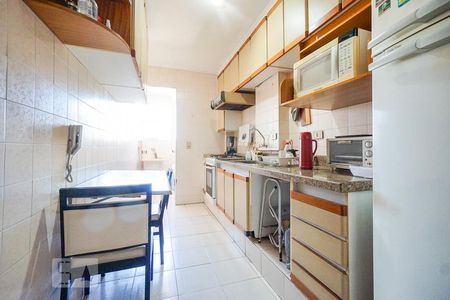 Apartamento à venda com 72m², 3 quartos e sem vagaCozinha