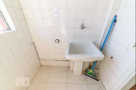 Apartamento para alugar com 68m², 2 quartos e 1 vagaÁrea de Serviço