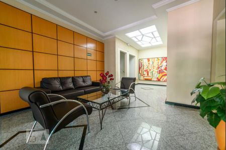 Apartamento para alugar com 68m², 2 quartos e 1 vagaHall social
