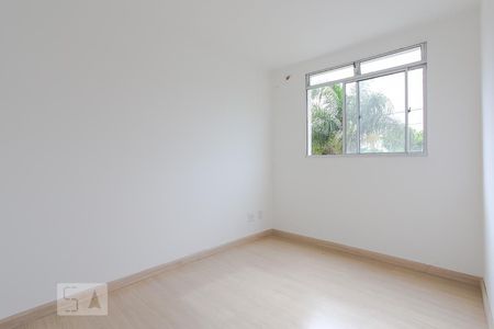 Quarto 1 de apartamento à venda com 2 quartos, 47m² em , Porto Alegre