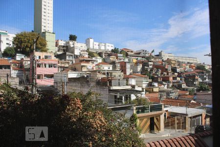 Vista da sala de casa à venda com 4 quartos, 250m² em Vila Anglo Brasileira, São Paulo