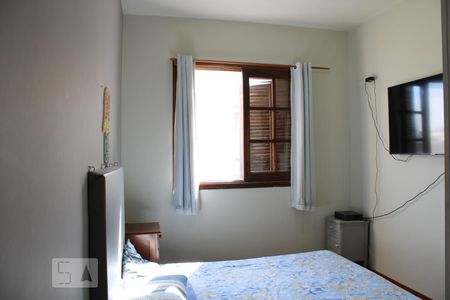 Suíte de casa à venda com 4 quartos, 250m² em Vila Anglo Brasileira, São Paulo