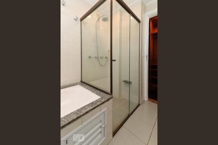 Apartamento à venda com 160m², 4 quartos e 3 vagasSuíte 2