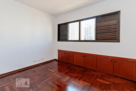 Apartamento à venda com 160m², 4 quartos e 3 vagasSuíte 2