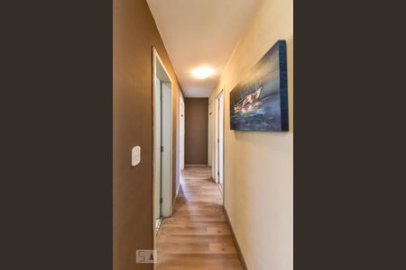 Apartamento para alugar com 70m², 3 quartos e 2 vagasCorredor