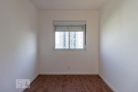 Quarto 2 de apartamento para alugar com 2 quartos, 51m² em Jardim Tupanci, Barueri