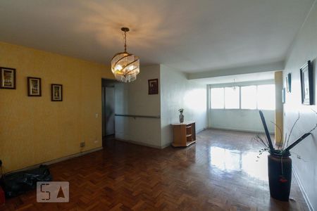 Apartamento à venda com 80m², 2 quartos e 1 vagaSala 