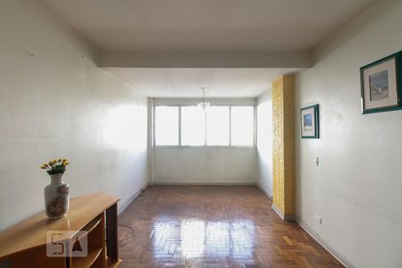 Apartamento para alugar com 80m², 2 quartos e 1 vagaSala 