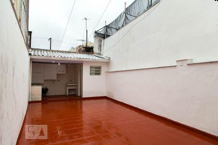 Casa à venda com 90m², 2 quartos e 1 vagaQuintal