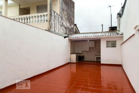Casa à venda com 90m², 2 quartos e 1 vagaQuintal