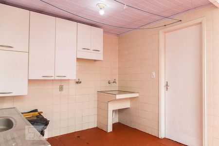 Casa à venda com 90m², 2 quartos e 1 vagaÁrea de serviço