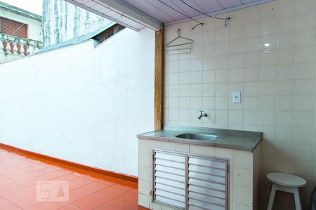 Casa à venda com 90m², 2 quartos e 1 vagaÁrea de serviço