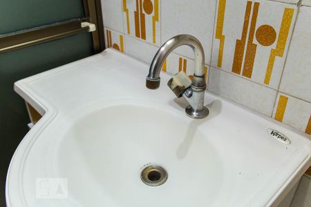 Casa à venda com 90m², 2 quartos e 1 vagaBanheiro - Torneira